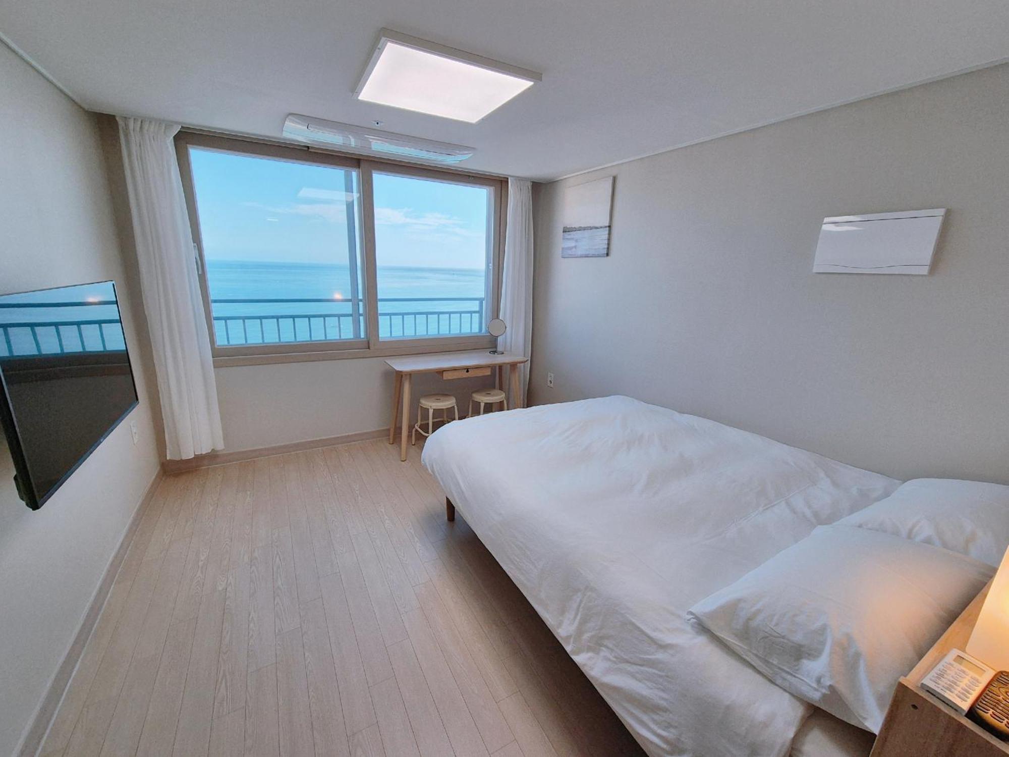 The First Ocean Songjeong Otel Busan Dış mekan fotoğraf