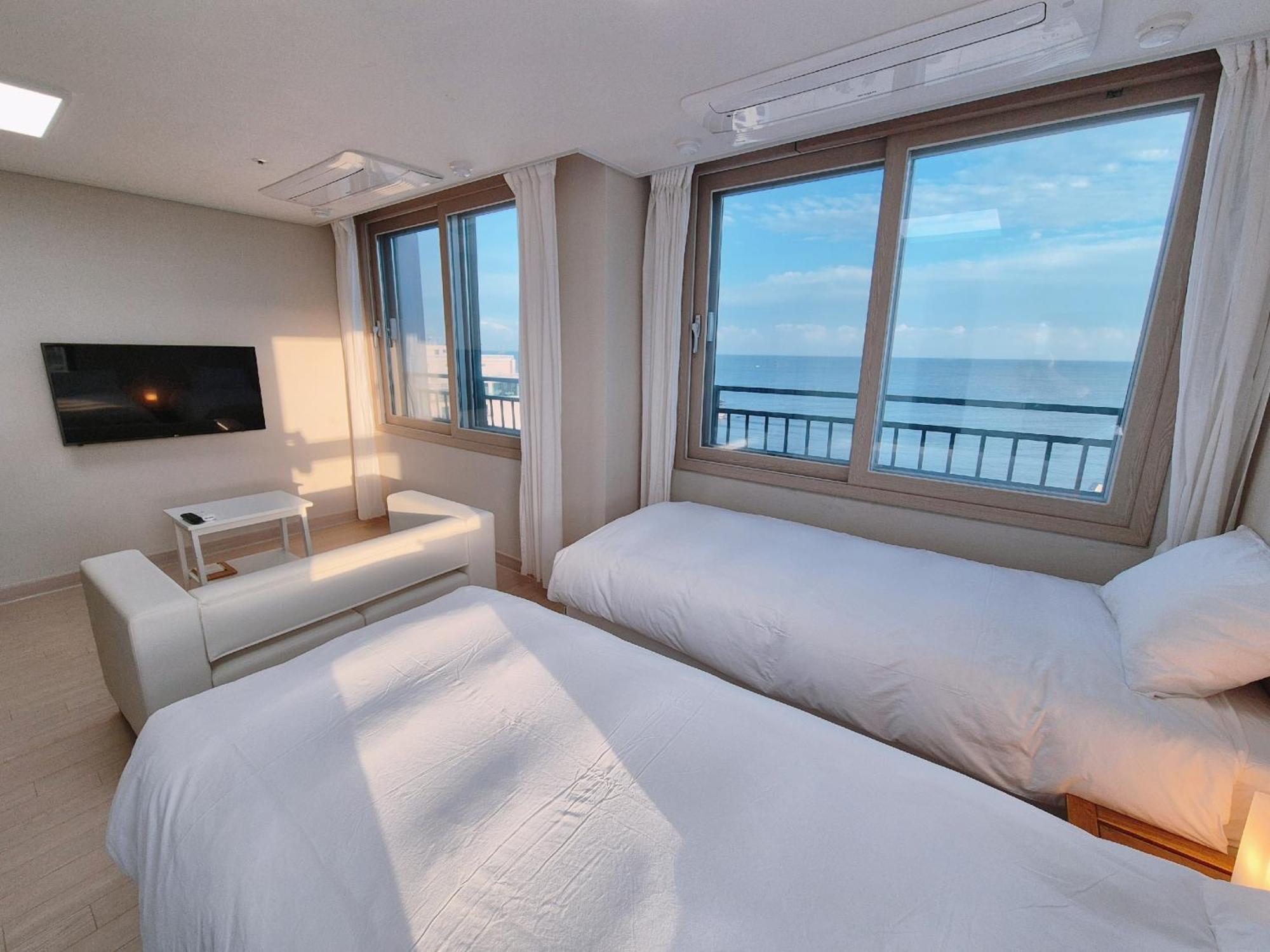 The First Ocean Songjeong Otel Busan Dış mekan fotoğraf